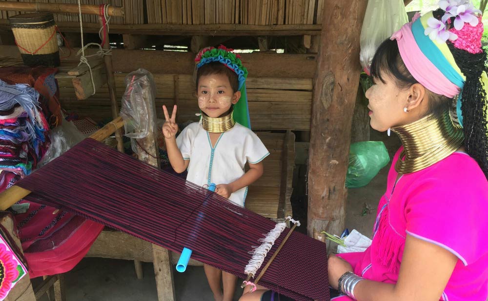 首長族の村訪問半日ツアー | チェンマイ発プライベートツアー