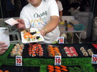 寿司（もどき）屋台　チェンマイのフードフェスティバル